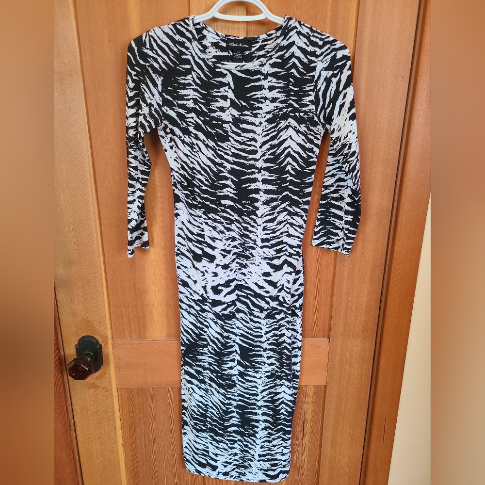 ZEBRA PRINT Stretchy Midi Dress